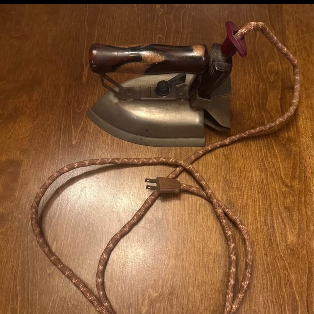 Vintage Sunbeam Rustic Iron with Wooden Handle